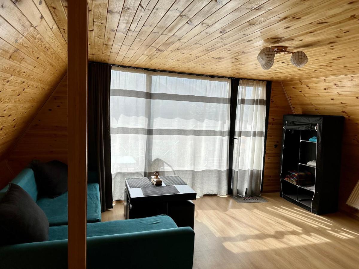 T&T Cottage Kazbegi Eksteriør bilde