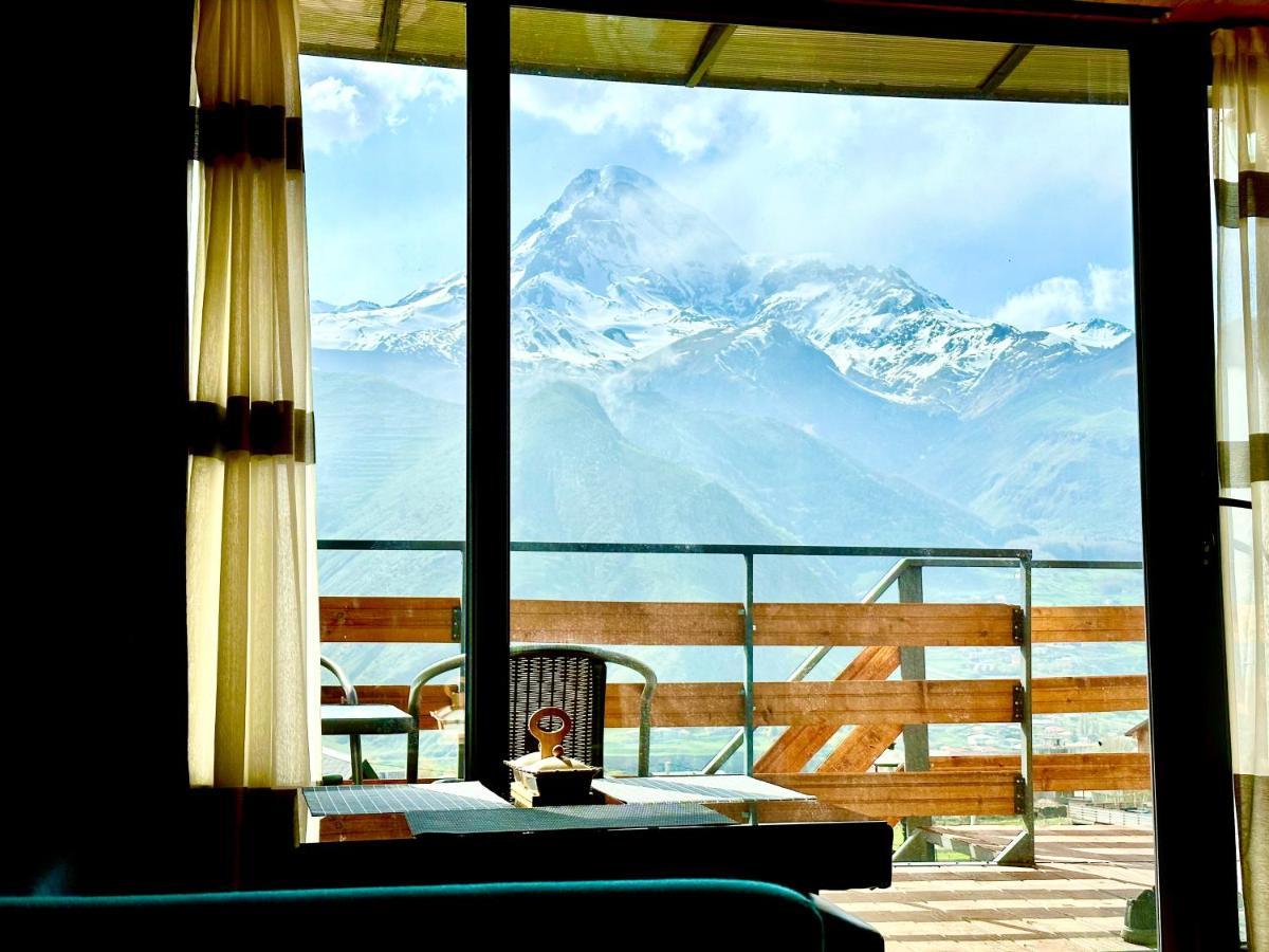 T&T Cottage Kazbegi Eksteriør bilde