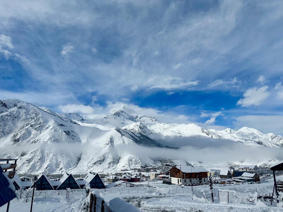 T&T Cottage Kazbegi Eksteriør bilde