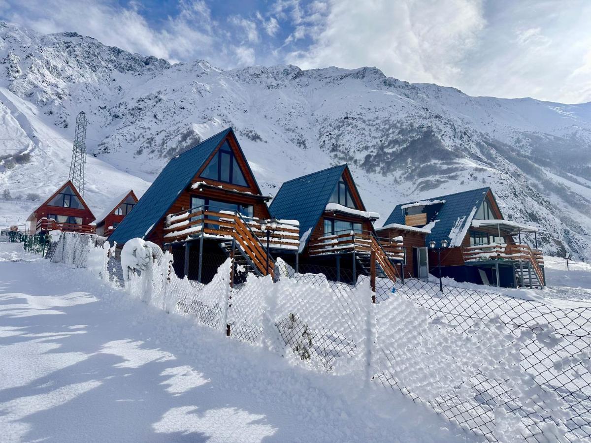 T&T Cottage Kazbegi Eksteriør bilde