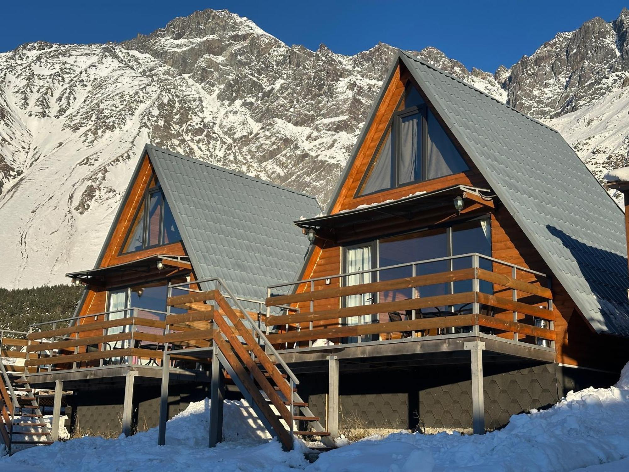 T&T Cottage Kazbegi Eksteriør bilde